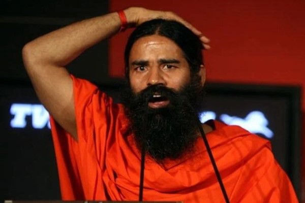Supreme Court criticises Patanjali Ayurved for deceptive advertisements, issues contempt notice
