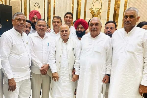 Three independent MLAs withdraw support from BJP Govt in Haryana, extend support to Congress